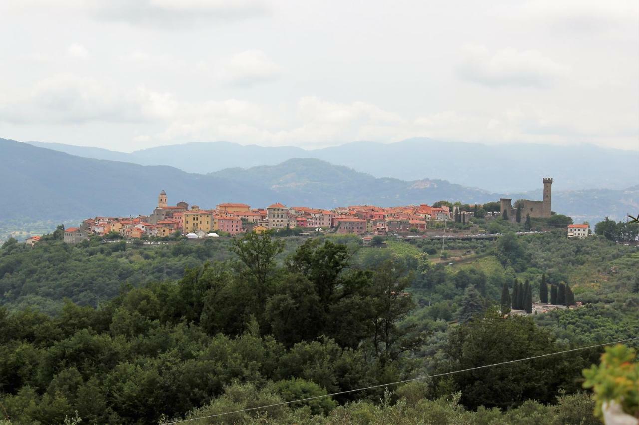 Villa Fattoria Cristina Bilo Rosa à Castelnuovo Magra Extérieur photo